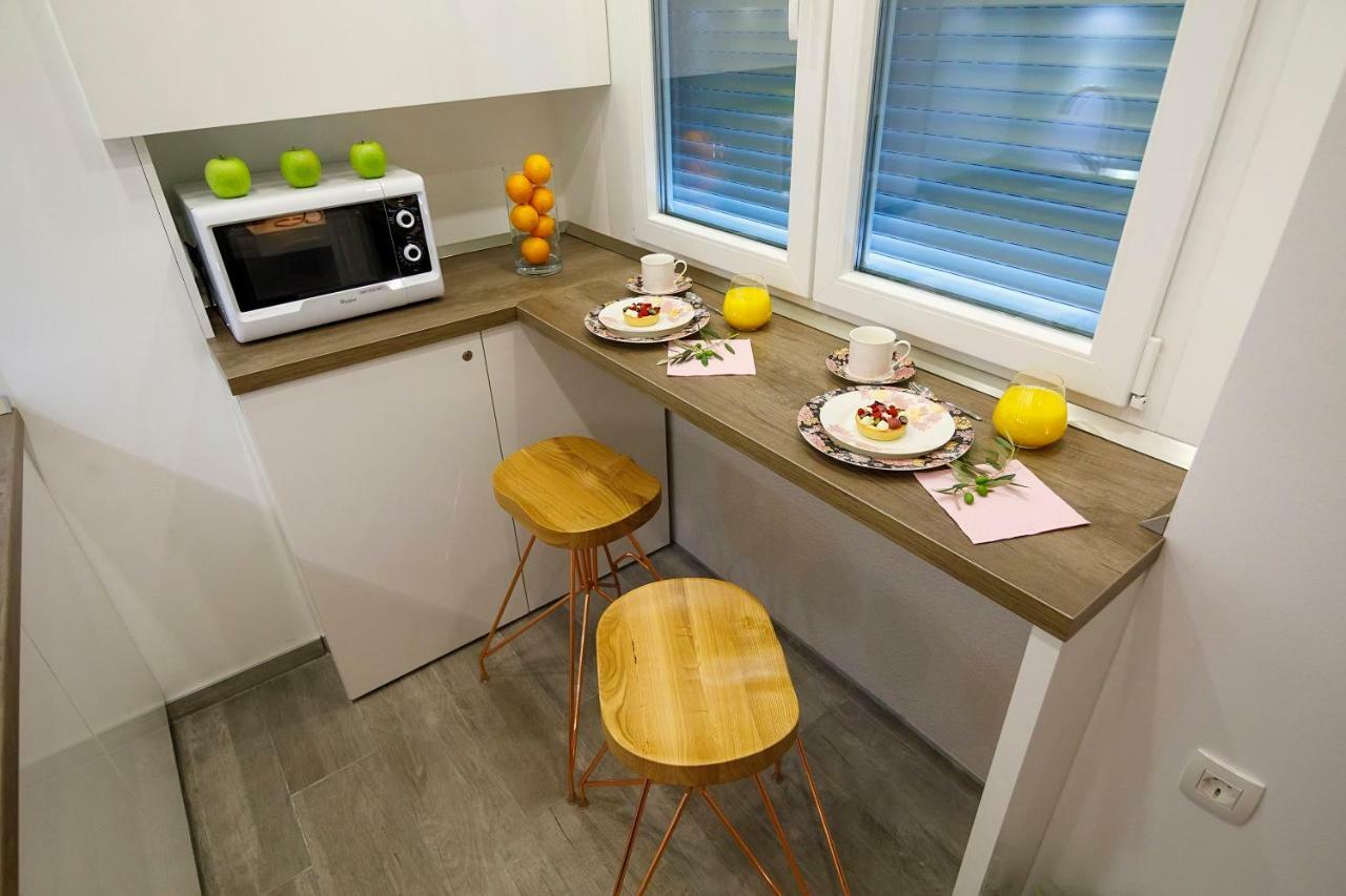Rose Gold Rooms & Studio With Balcony Split Dış mekan fotoğraf