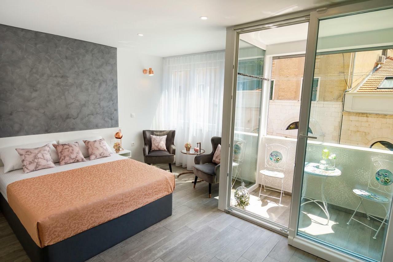 Rose Gold Rooms & Studio With Balcony Split Dış mekan fotoğraf