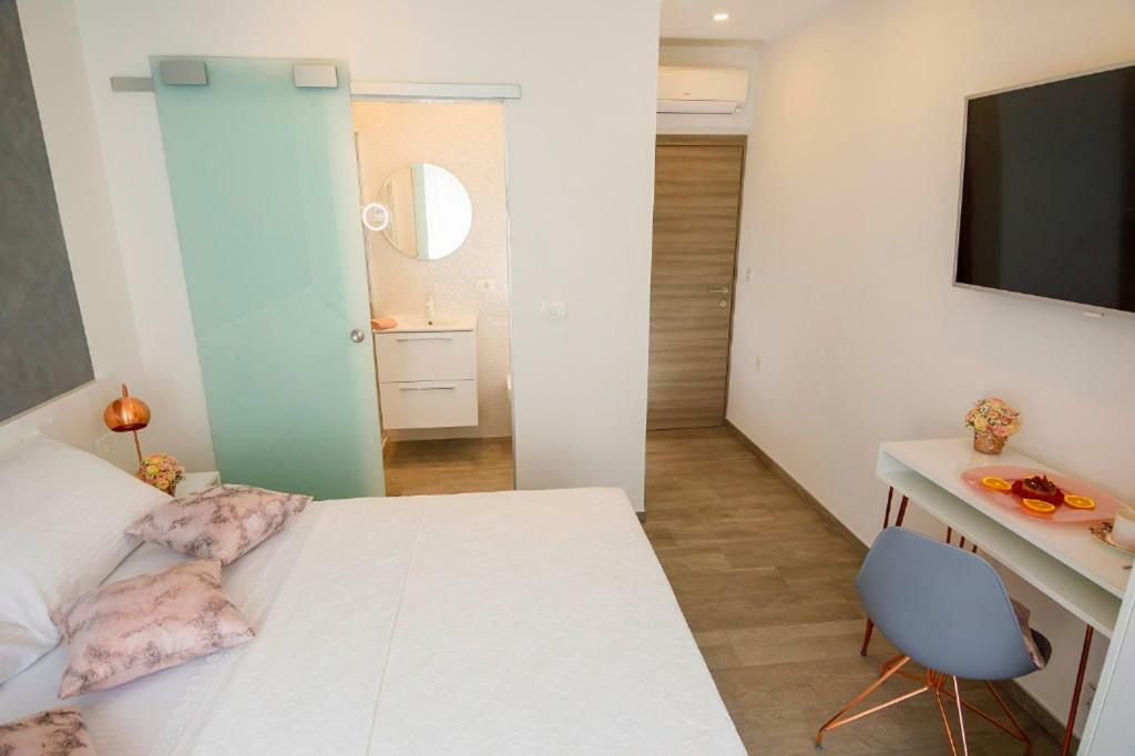 Rose Gold Rooms & Studio With Balcony Split Dış mekan fotoğraf